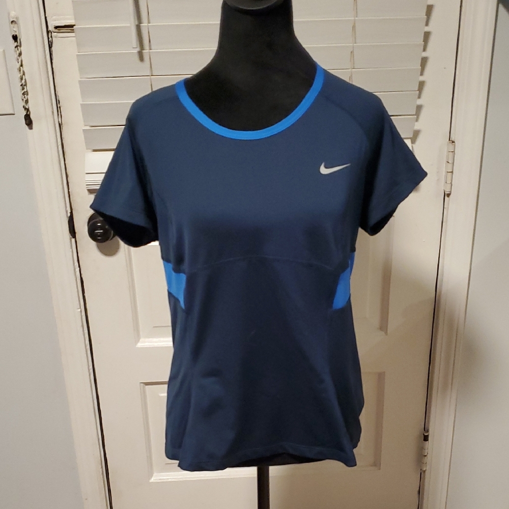 Nike Women's Navy and Light Blue Short Sleeve Dri Fit Tee